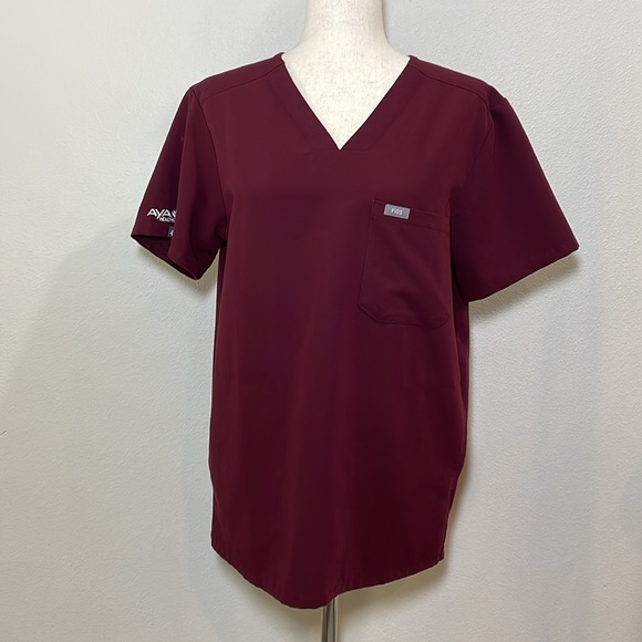 Figs Tops Figs Scrub Top Maroon Size Small Poshmark